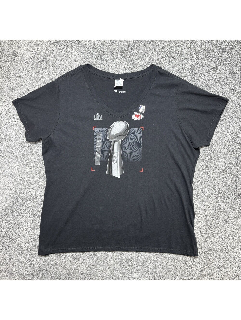 Kansas City Chiefs Women's Super Bowl LIV Lombardi Trophy V-Neck T-Shirt Size 2X